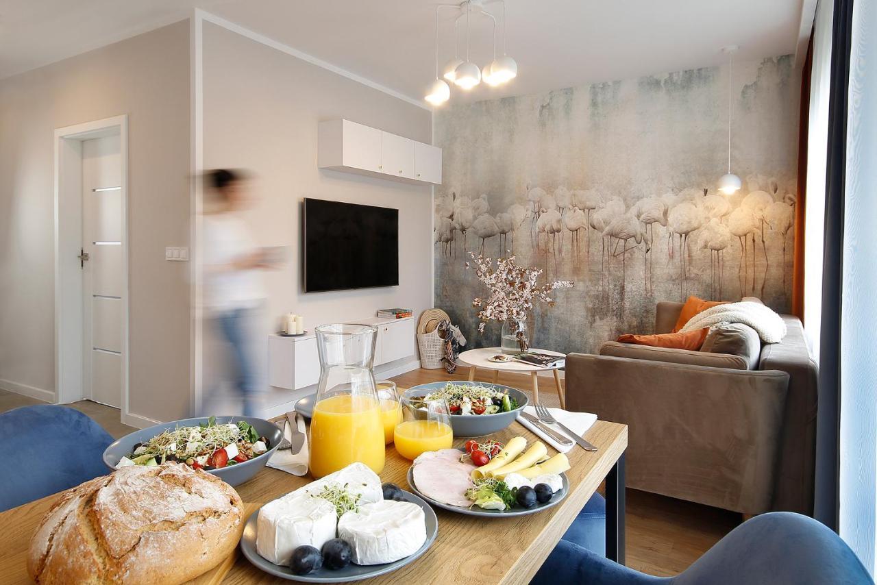 W&K Apartments - Harmony Suite - Faktura Vat, Parking コシャリン エクステリア 写真
