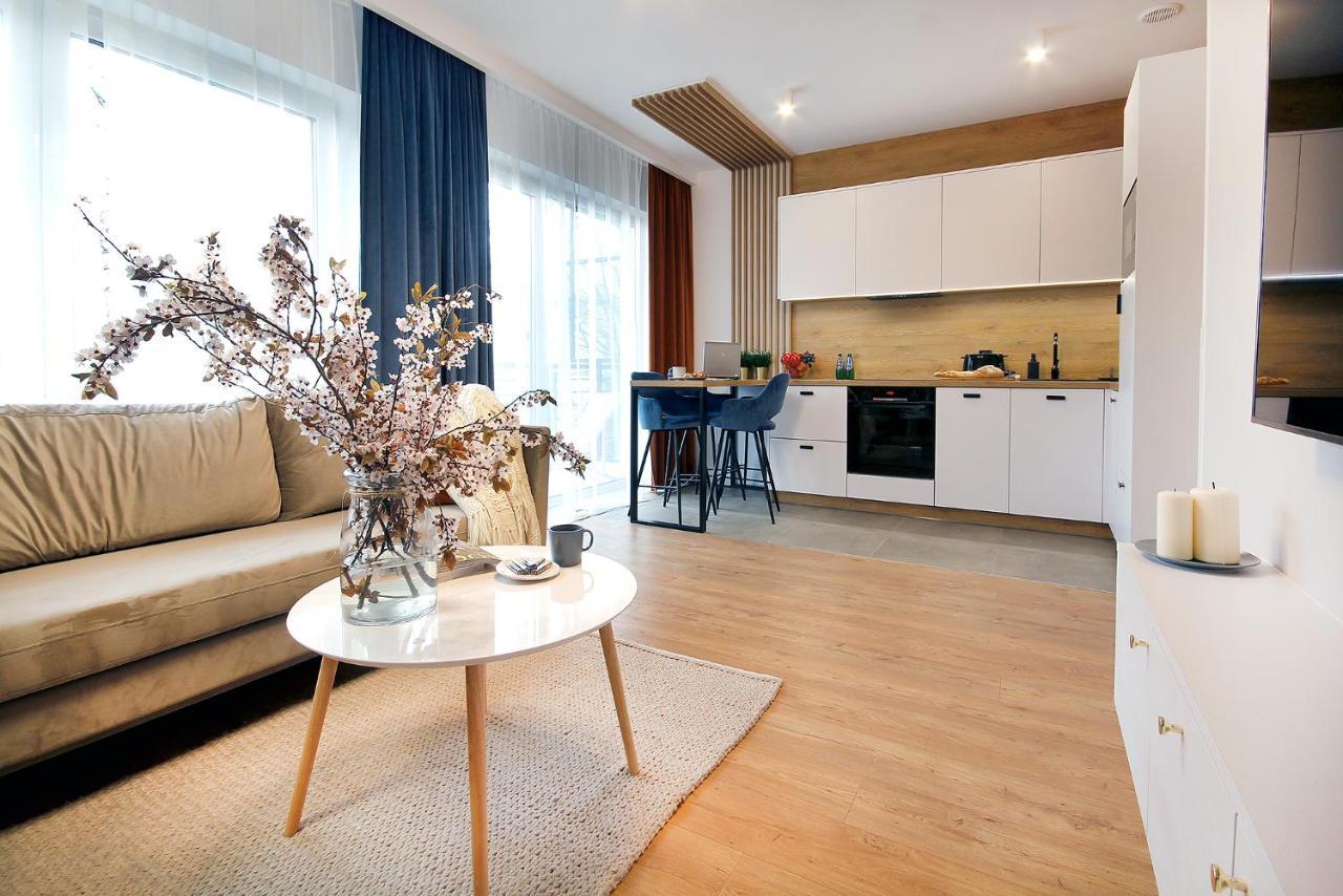 W&K Apartments - Harmony Suite - Faktura Vat, Parking コシャリン エクステリア 写真