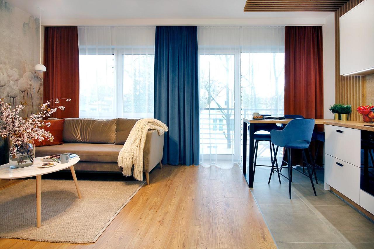W&K Apartments - Harmony Suite - Faktura Vat, Parking コシャリン エクステリア 写真